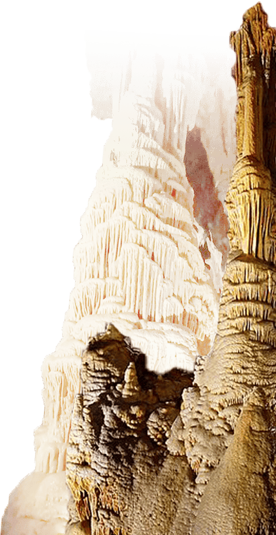 Formation de stalactites et stalagmites complexes dans une caverne sombre à Meyrueis en Lozère 48